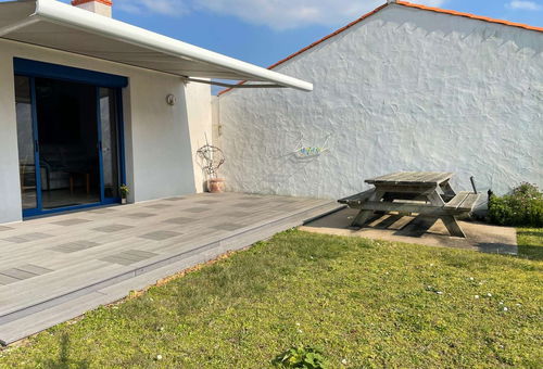 L HERBAUDIERE- A 200m de la plage.