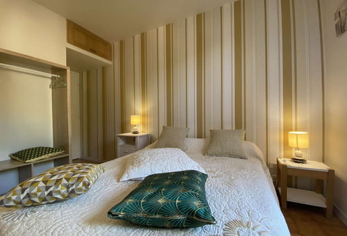 This Holiday Apartment Is Ideal Due To Its Location In The Heart Of Sainte...