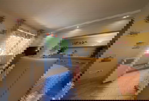 This Holiday Apartment Is Ideal Due To Its Location In The Heart Of Sainte...