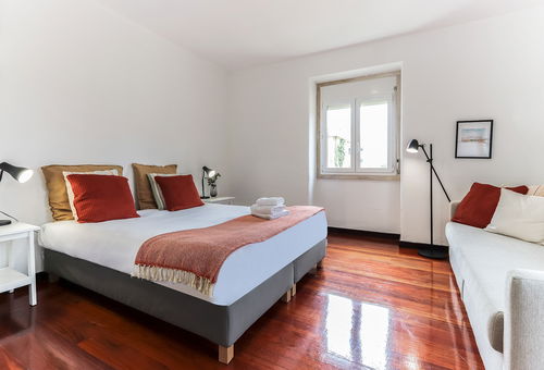 Beautiful 45m2 apartment with garden and parking.