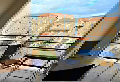 Located In The City Center Of Propriano, Close To The Port, Shops,...