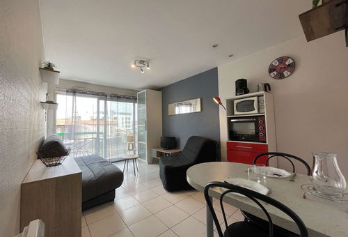 Nice apartment with a large terrace close to the beach, Les Minimes - La...