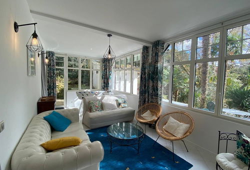 100 meters from the Notre-Dame d'Arcachon church. A beautiful apartment...