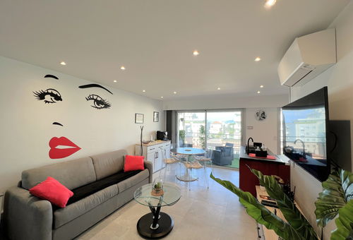 The apartment has underground parking. capacity 4 people with...