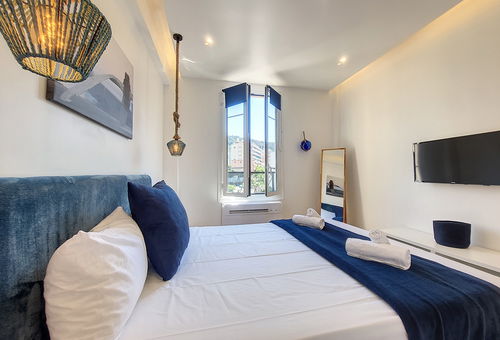 Bel appartement à la décoration moderne dans le quartier du Port