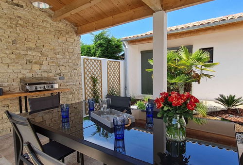 Superbe villa avec piscine au cœur du village