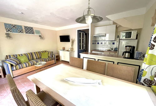 Pleasant house on the edge of the pine forest, close to the Lacanau golf course