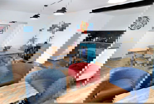 Spacious, renovated house quietly located in a cul-de-sac, 50 m from the...