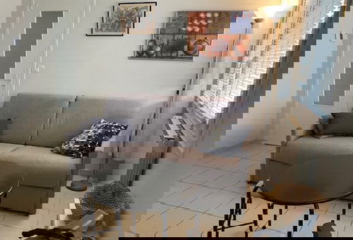 Apartment on the ground floor, 30m only from the beach