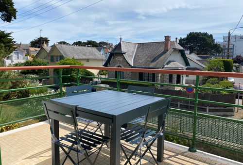 Angenehme Wohnung mit Terrasse, in der Nähe des Strandes und der Geschäfte