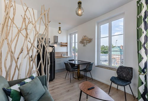 Le Vannier   cute Appartement of 26 m²   city center   closed garage   balcony