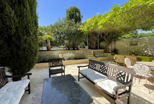 Charmante maison de village avec piscine et terrasse ombragée