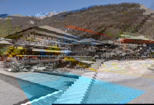 Villa exceptionnelle avec piscines, ascenseur, terrasse avec vue panoramique,...