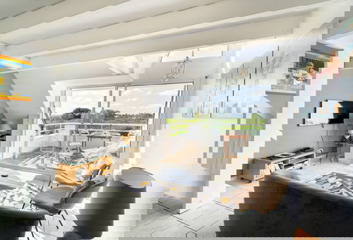 Carnac, at 1km from the beach, the Thalasotherapy and the center of the...