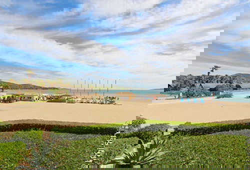 Bel appartement sur la plage avec une jolie vue mer sur le Golfe de Staint...