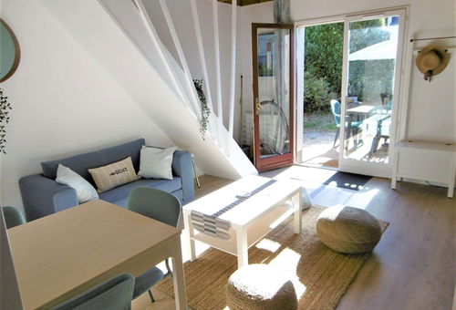 Maisonette with enclosed garden located in a holiday residence 200 m from the...