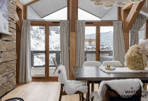 Intimate penthouse in the heart of Moriond