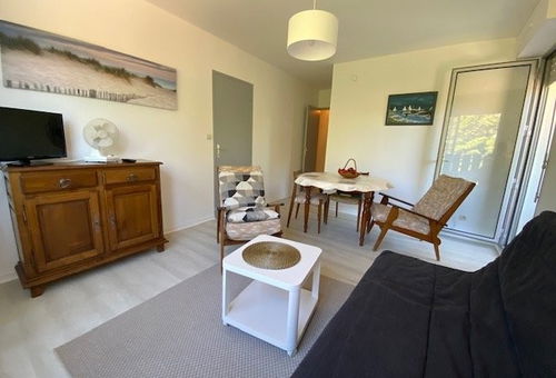 Renovated apartment in St Georges de Didonne close to the beach and...