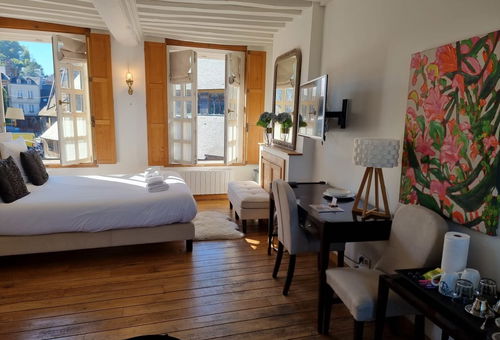 Houdaille 2 - Helle Suite mit Blick auf den Hafen von Honfleur