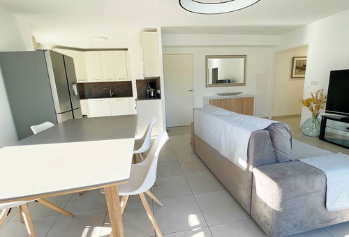 You'll fall under the spell of this beautiful 71m² 3P on the 2nd and top...