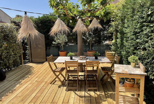 Charming Mazet, ideal for families, swimming pool, tennis.