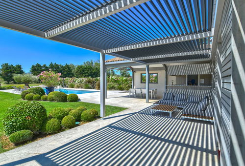 Grand confort et grands espaces pour cette accueillante villa entourée de 20...