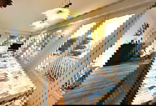 Located a stone's throw from the sea and in a quiet area, this carefully...