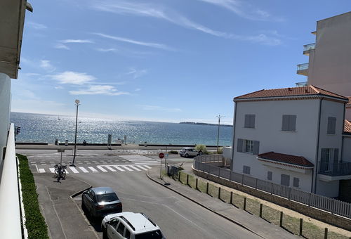 STUDIO - LATÉRAL MER - ENTRE DE GAULLE ET LAJARRIGE