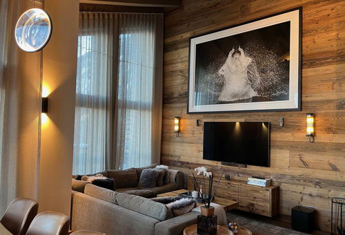 Magnifique chalet, situé à l'entrée du quartier résidentiel du Belvédère sur...