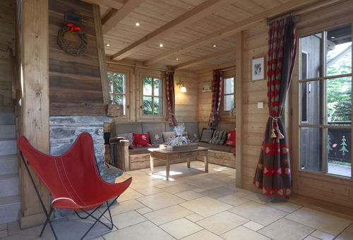 A warm atmosphere and a very beautiful view in a very quiet and
close to the...