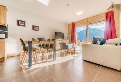 Apartment in a residence, 50m only from the slopes