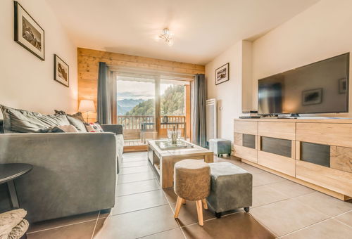 Nice apartment close to the shops, the slopes and the ski school