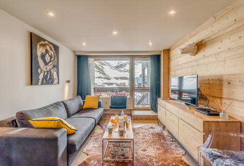 Sunny and spacious duplex apartment with a perfect location