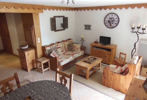 Very nice and comfortable apartment with a balcony and a private garage