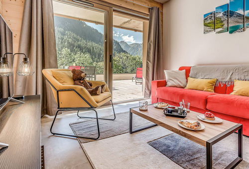 Beautiful and cosy apartment on the ground floor with a very sunny and large...