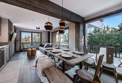 Bright and spacious apartment with contemporary style, a few steps from the...