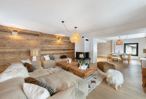 COURCHEVEL Village New apartment of 158 m² with 4 bedrooms and a cabin...