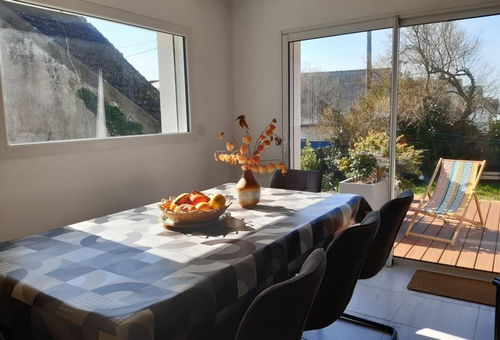 Maison avec jardin et clos.