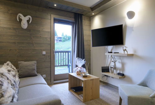 Beautiful apartment, combining comfort and modernity, located in Courchevel...