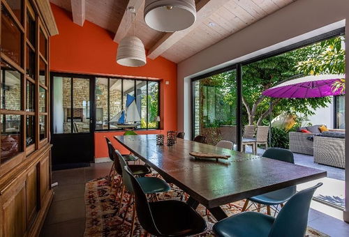 Comfortable villa with 5 bedroom.