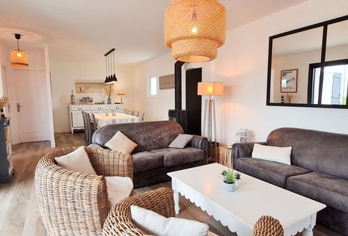Charming house with a garden, in a quiet place, close to the cycle path
