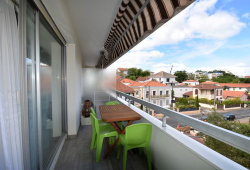 With tennis court, 200m from the beach.