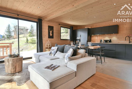 New chalet for 4 persons, 2 bedrooms, close to a bus stop, spacious living...