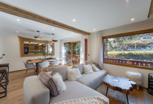 COURCHEVEL 1850 - Plantrey sector Apartment located on the 2nd floor in a...