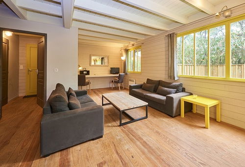 Magnificent American family home - Cap-Ferret Jacuzzi in season
6 People, 3...