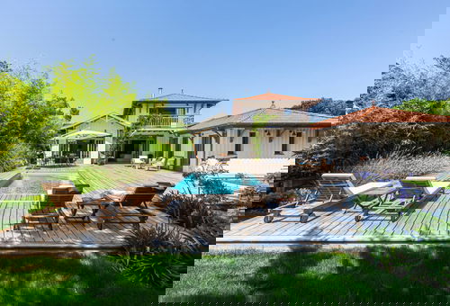 Magnifique villa au Cap-Ferret avec des prestations de hautes qualités, une...