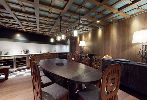 Exceptional chalet with pool.