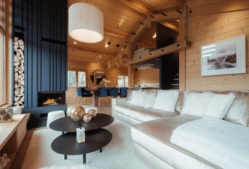 Magnifique chalet avec sauna et hammam offrant une vue panoramique sur la...