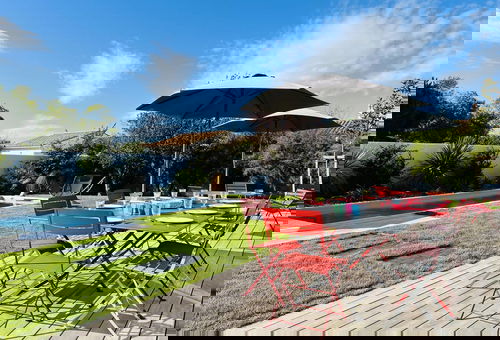 Very nice villa with a heated pool, ideally located close to the beaches and...