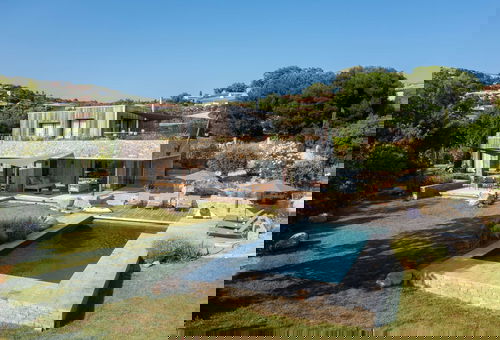 Magnifique villa contemporaine avec piscine à quelques minutes à pied de la...